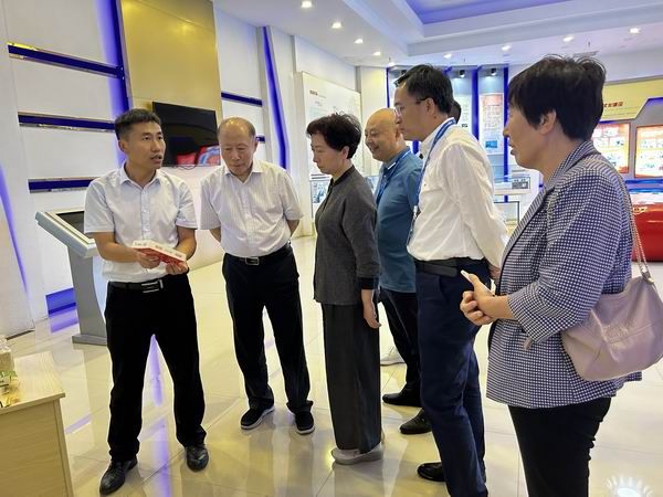 中国石油和化学工业联合会王述纲一行到访QY千亿国际